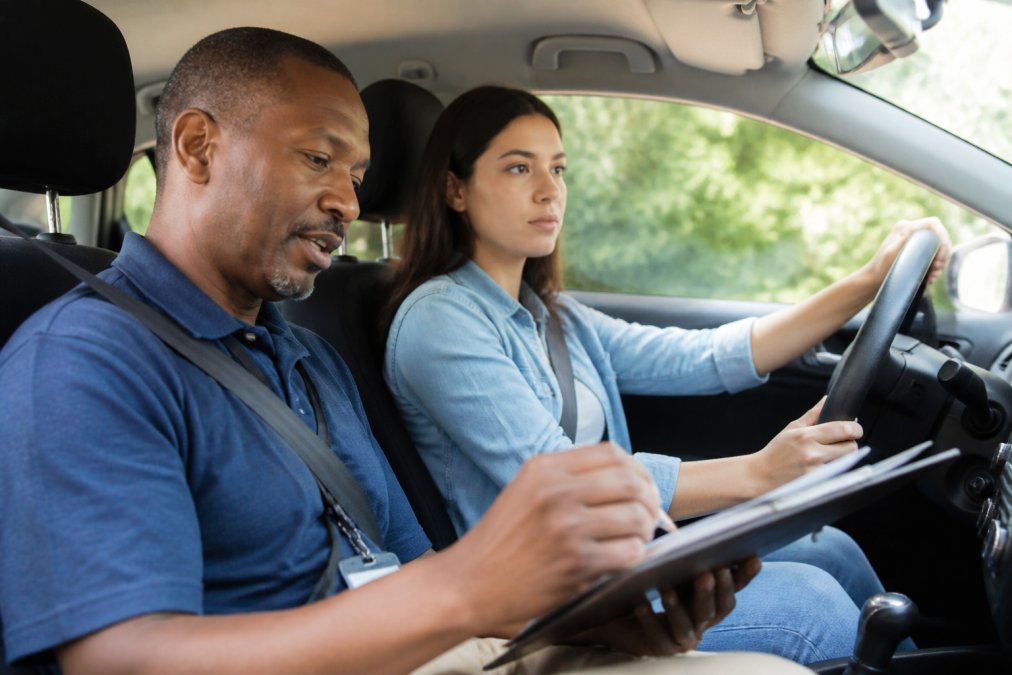 Driving Lessons for Busy Adult Schedules: A Complete Guide